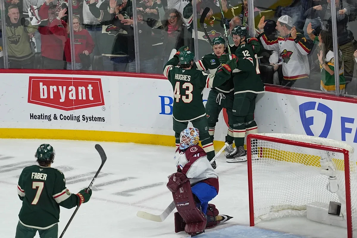 Avs make their first goalie change by pulling Wedgewood for Blackwood during Game 3 vs. the Wild