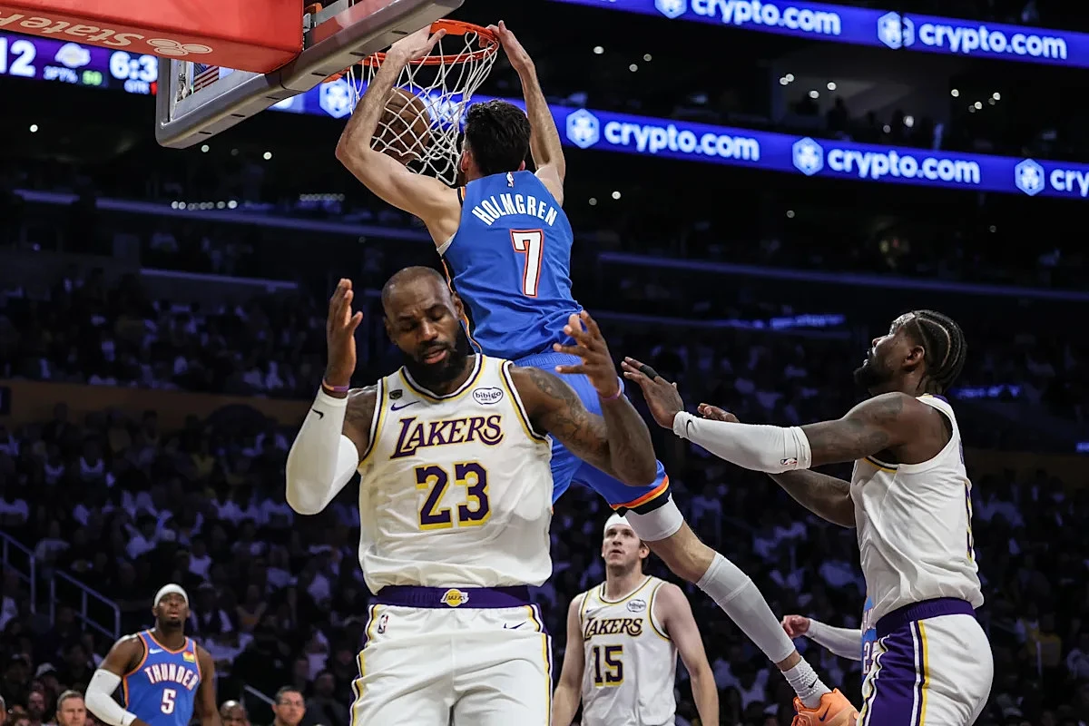 The Lakers are playing as well as they can — and it doesn't matter against the Thunder