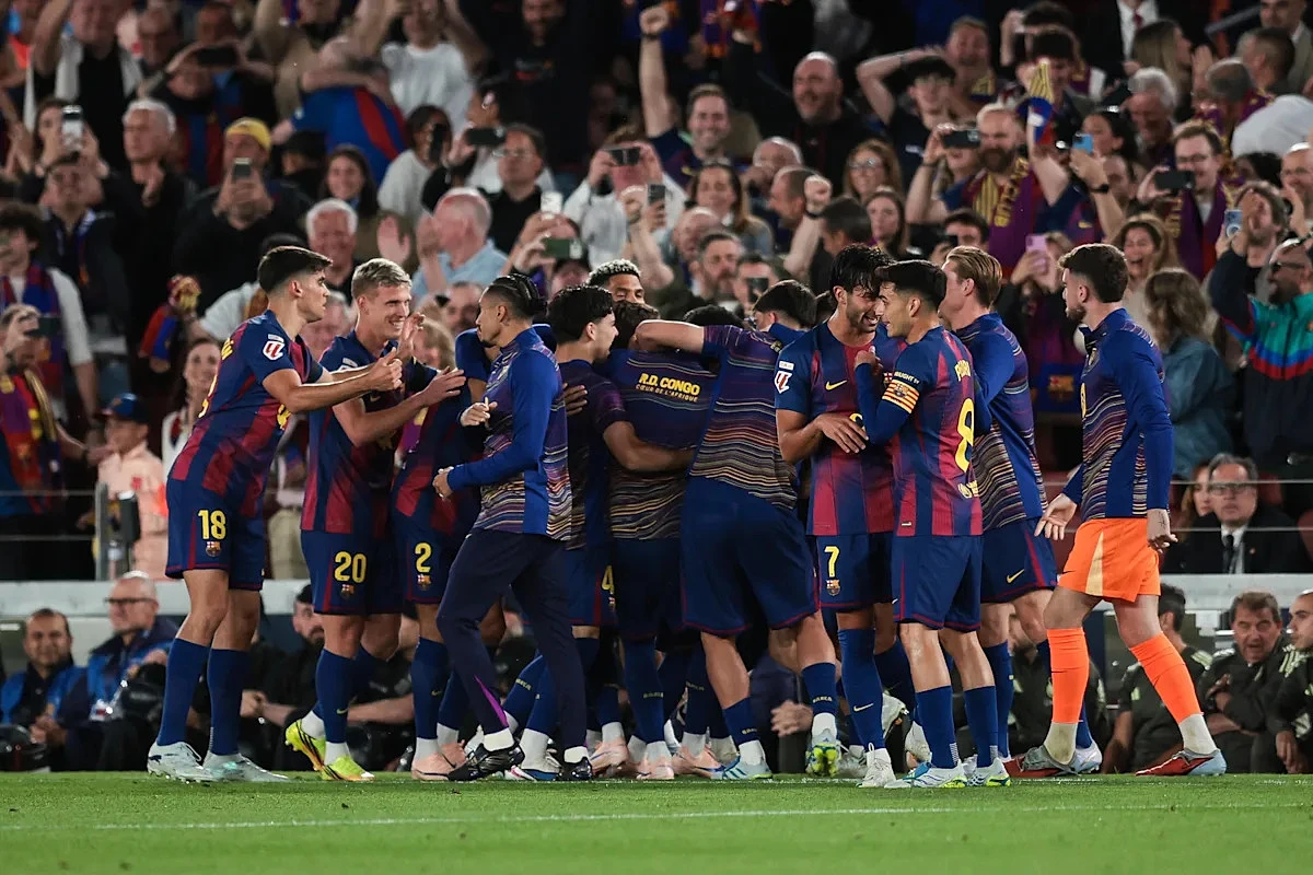 Lionel Messi reacts as Barcelona beat Real Madrid to win La Liga