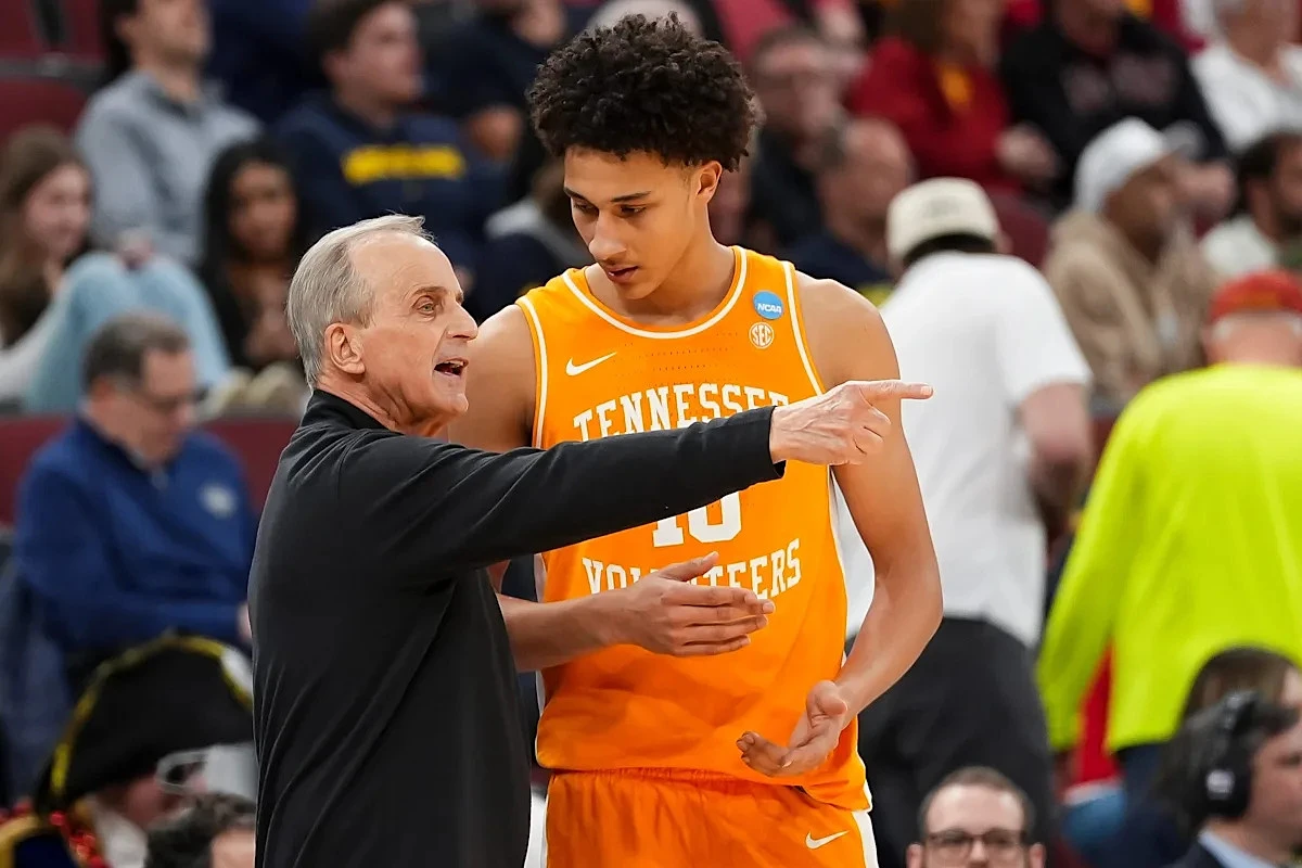 Nate Ament, Mikel Brown among Bucks' mock draft projections at No. 10