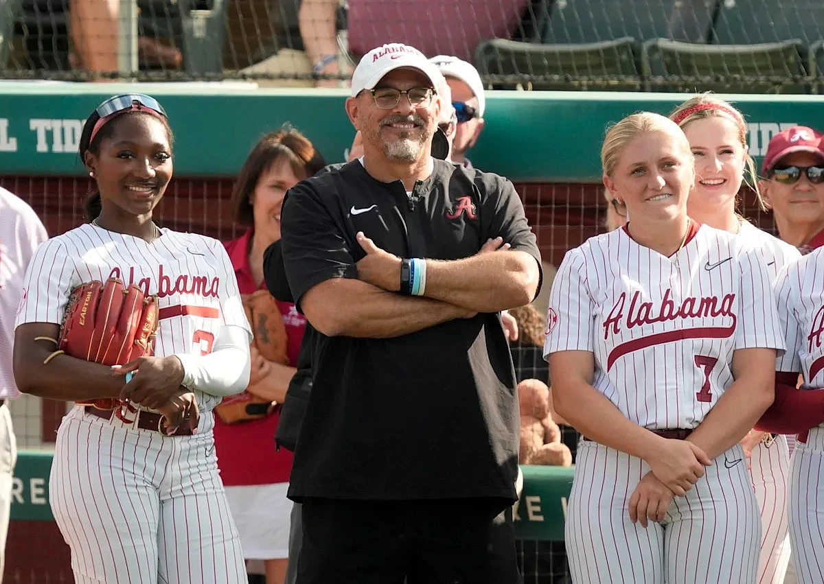 NCAA softball tournament predictions: Which eight teams will make the WCWS in OKC?
