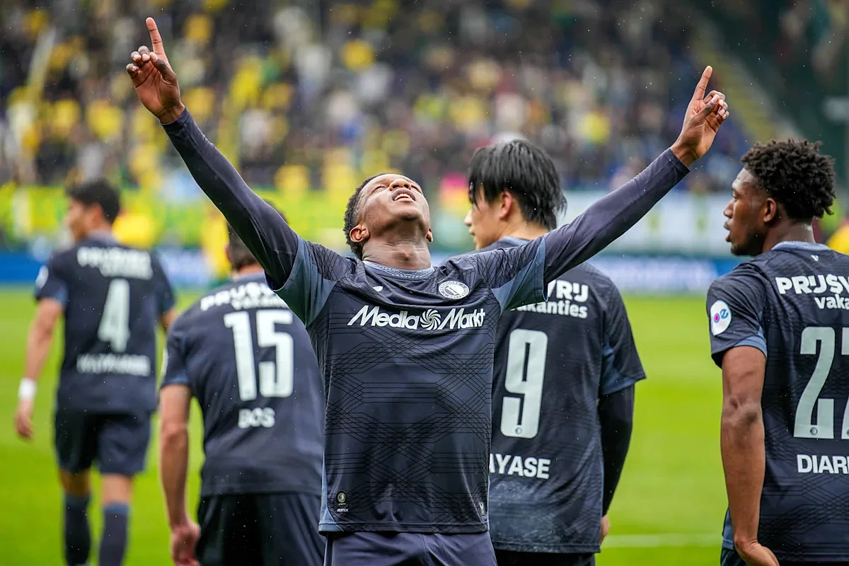 Feyenoord’s Givairo Read still undecided on future, Bayern Munich could still be in the mix