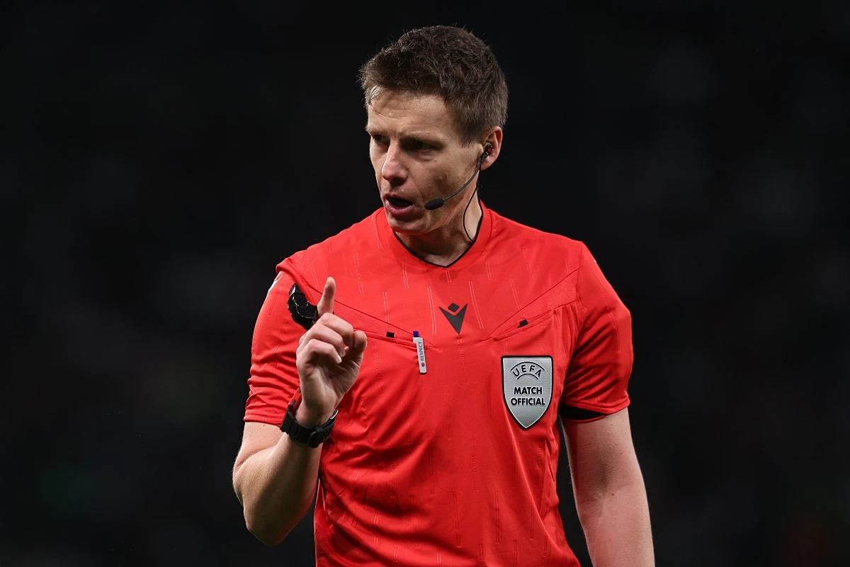Daniel Siebert to referee PSG – Arsenal Champions League final