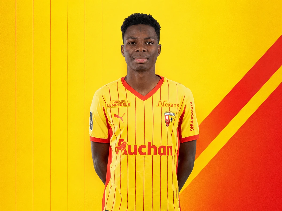Official | Mamadou Sangaré wins Marc-Vivien Foé award