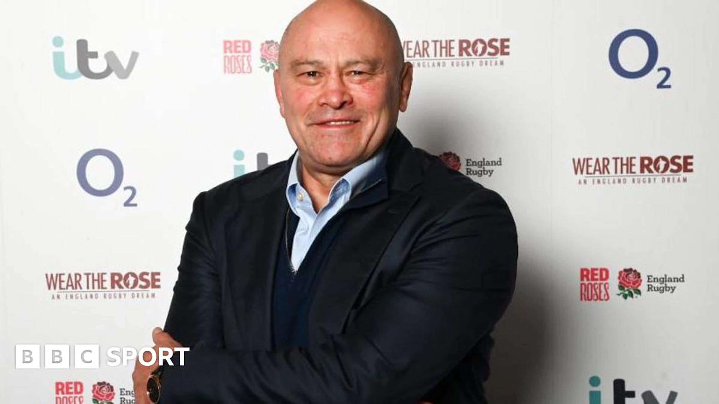 Rugby legend Moore to hang up microphone after 26 years