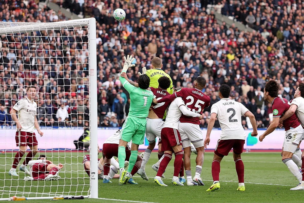 World Cup referees urged to take strong stance on set-piece foul play after Premier League controversy