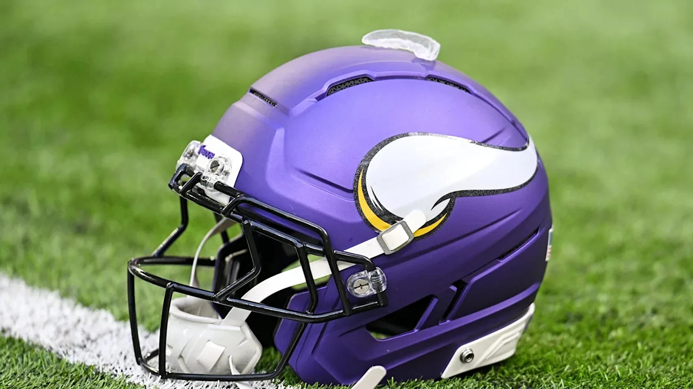 Vikings sign UDFA DL Smith Vilbert, LB Bangally Kamara