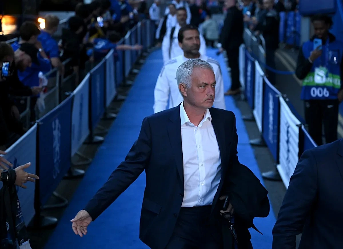 Real Madrid table verbal offer to top managerial target – report