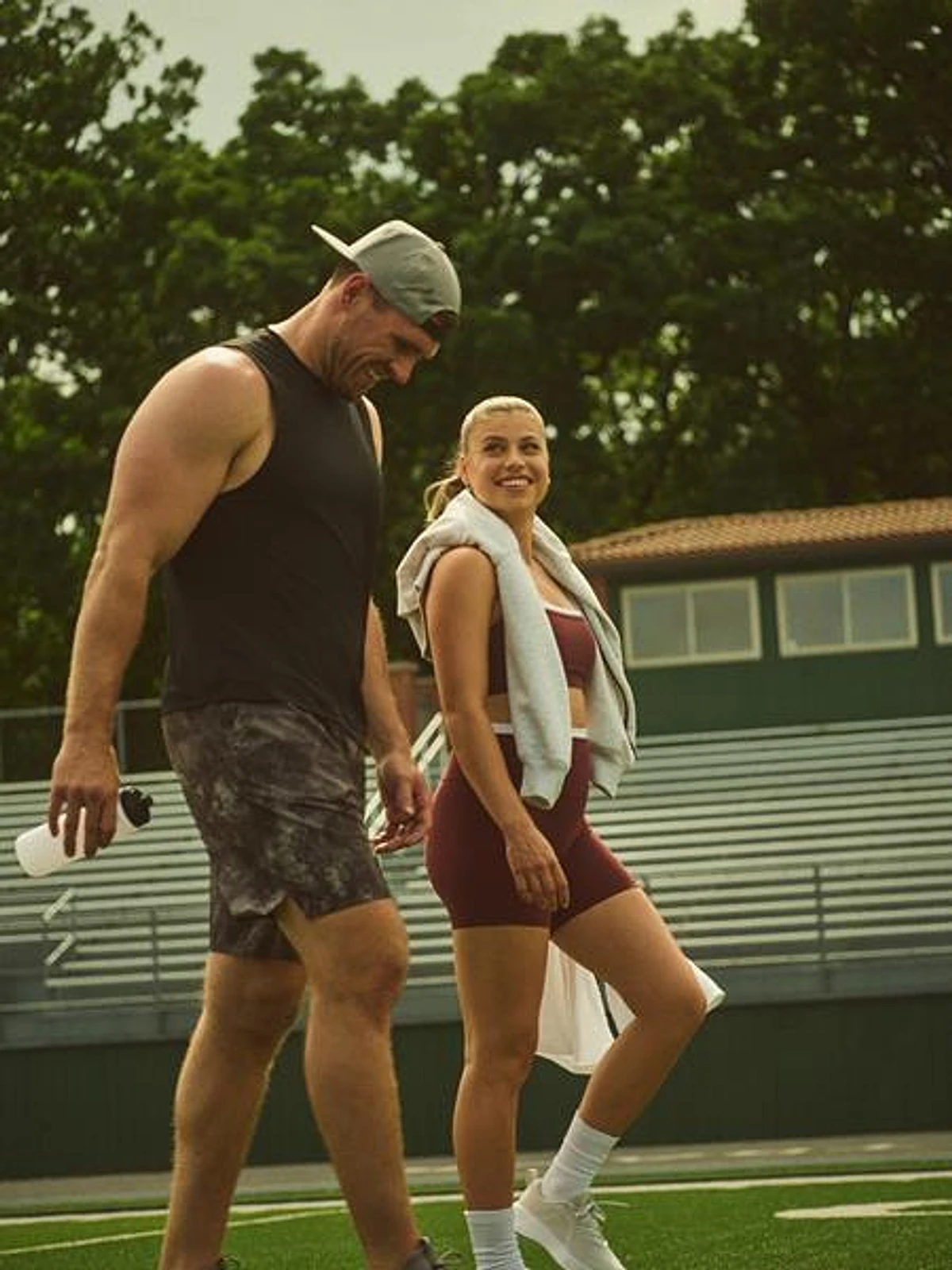 TJ Watt is coming to Mayfair Mall's Abercrombie & Fitch store. Here's why.