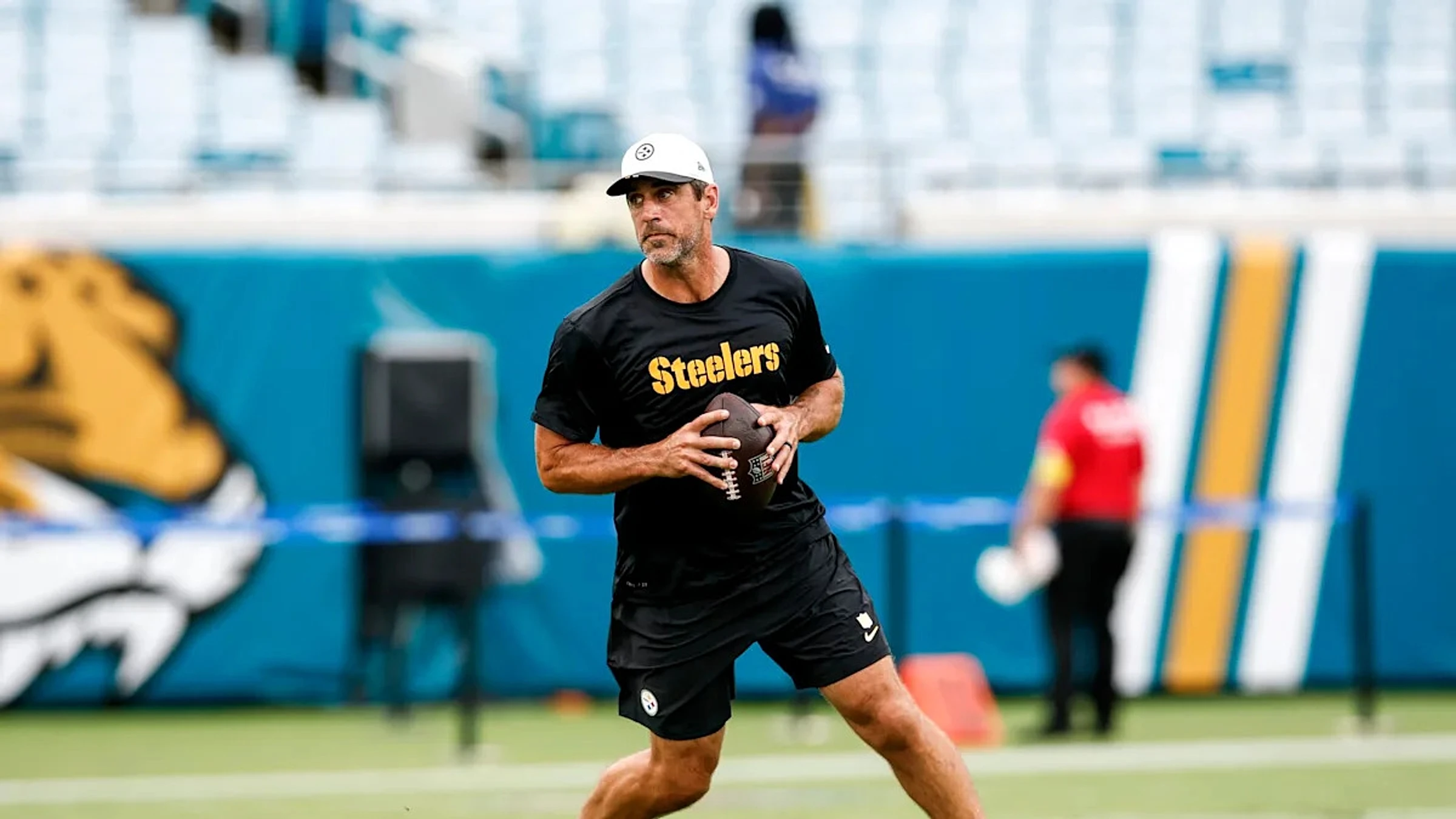 Report: Aaron Rodgers did not meet with the Steelers over the weekend