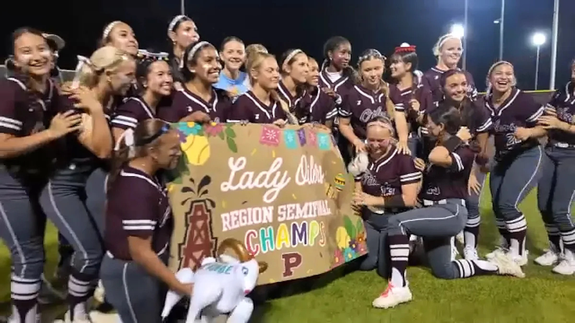 Pearland HS softball making a run for 4th state championship in school history