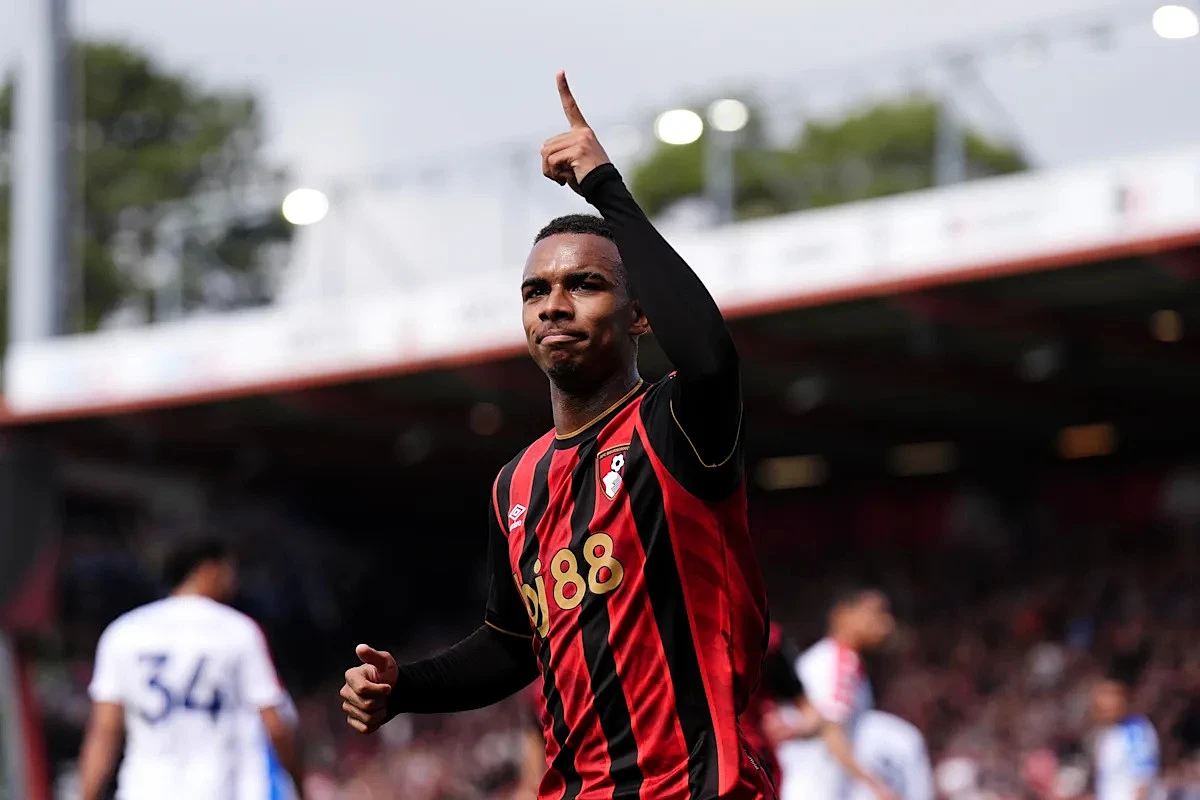 Eli Junior Kroupi’s stance on Barcelona transfer revealed as Bournemouth name price for teenager