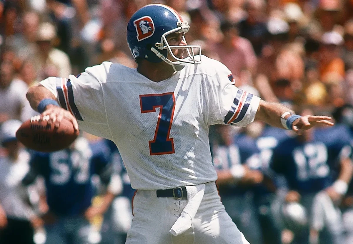 Craig Morton, QB who started Super Bowls for Cowboys and Broncos, dies at 83