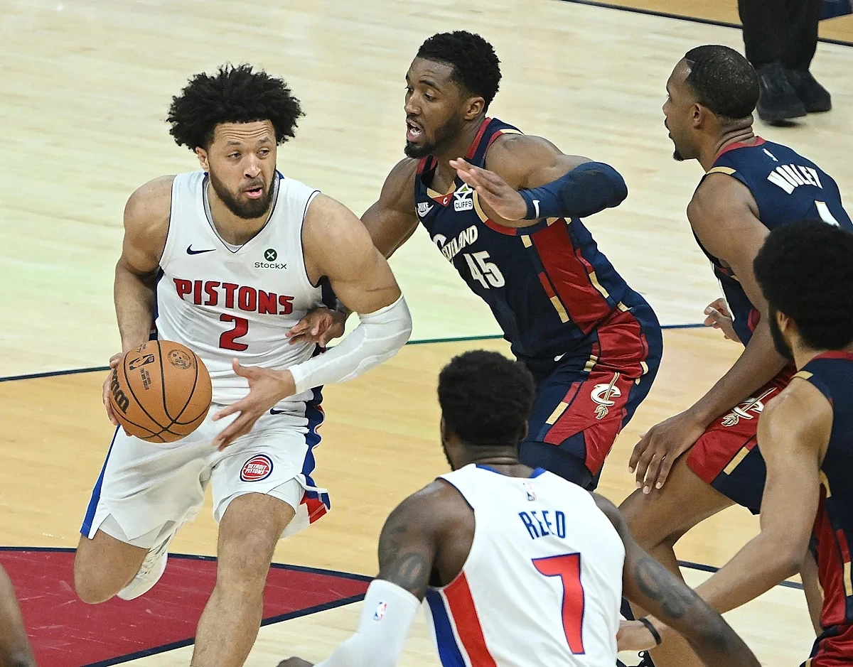What time is Game 5 of Pistons-Cavaliers series at LCA?