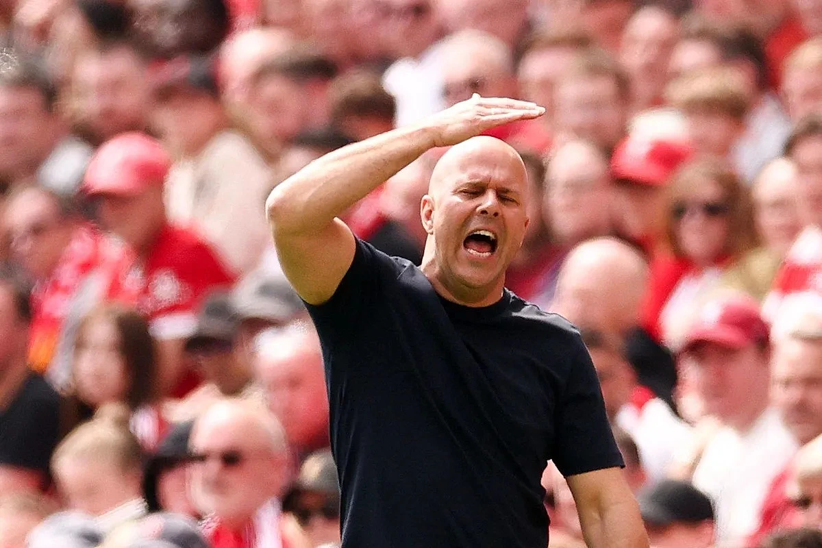 Former star claims Arne Slot will be sacked this summer