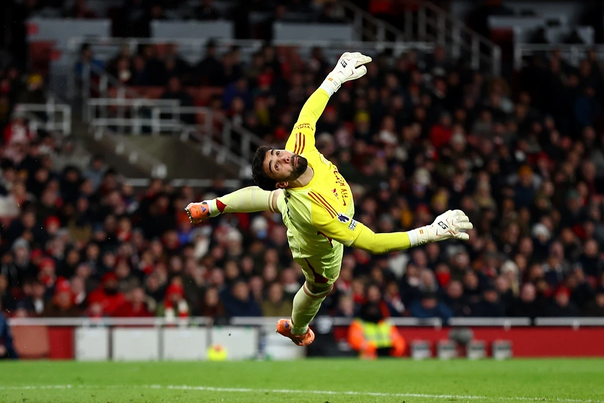 Has Raya now confirmed he is the best goalkeeper in England?
