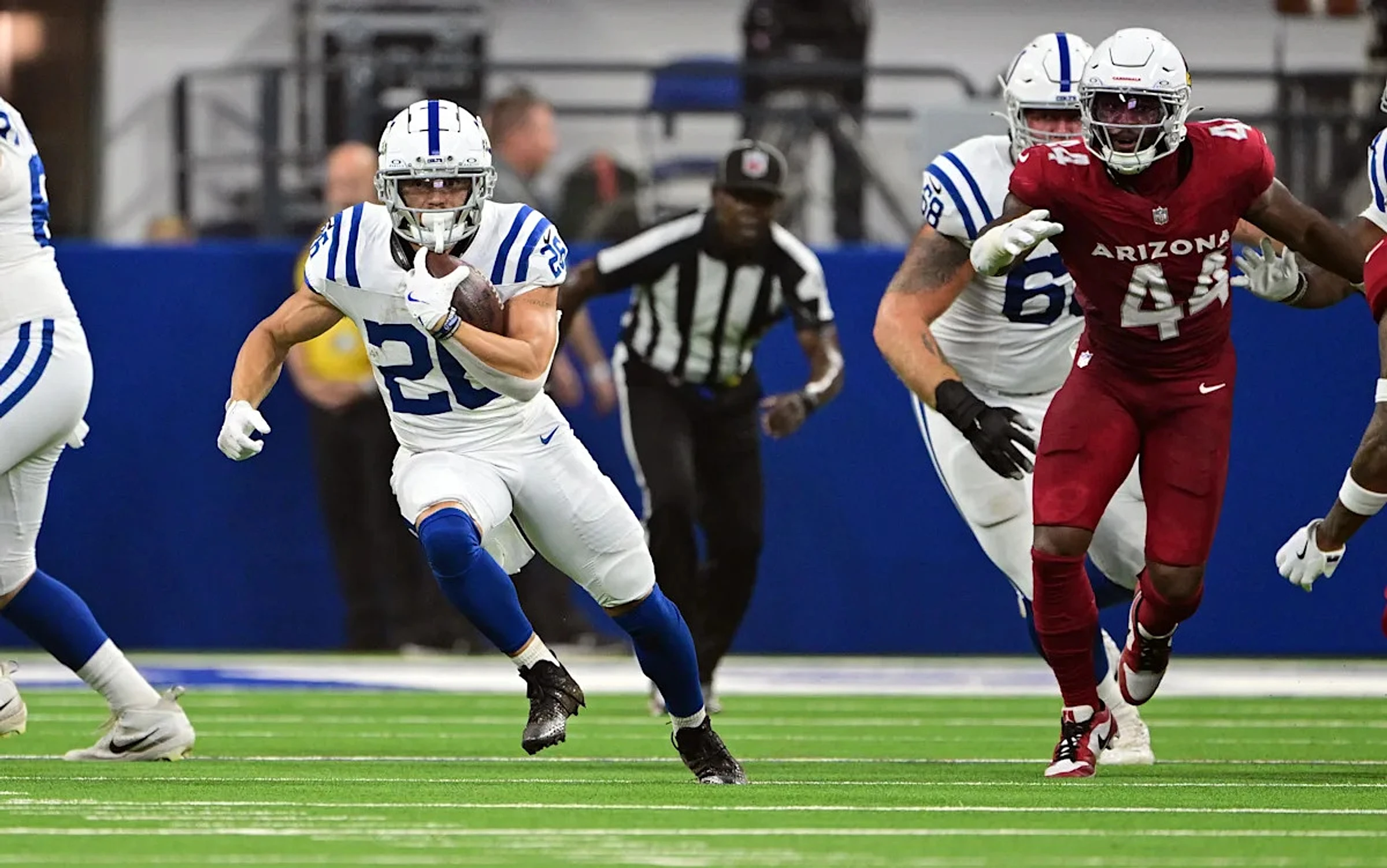 Texans add a new RB, sign breakout tryout star Evan Hull