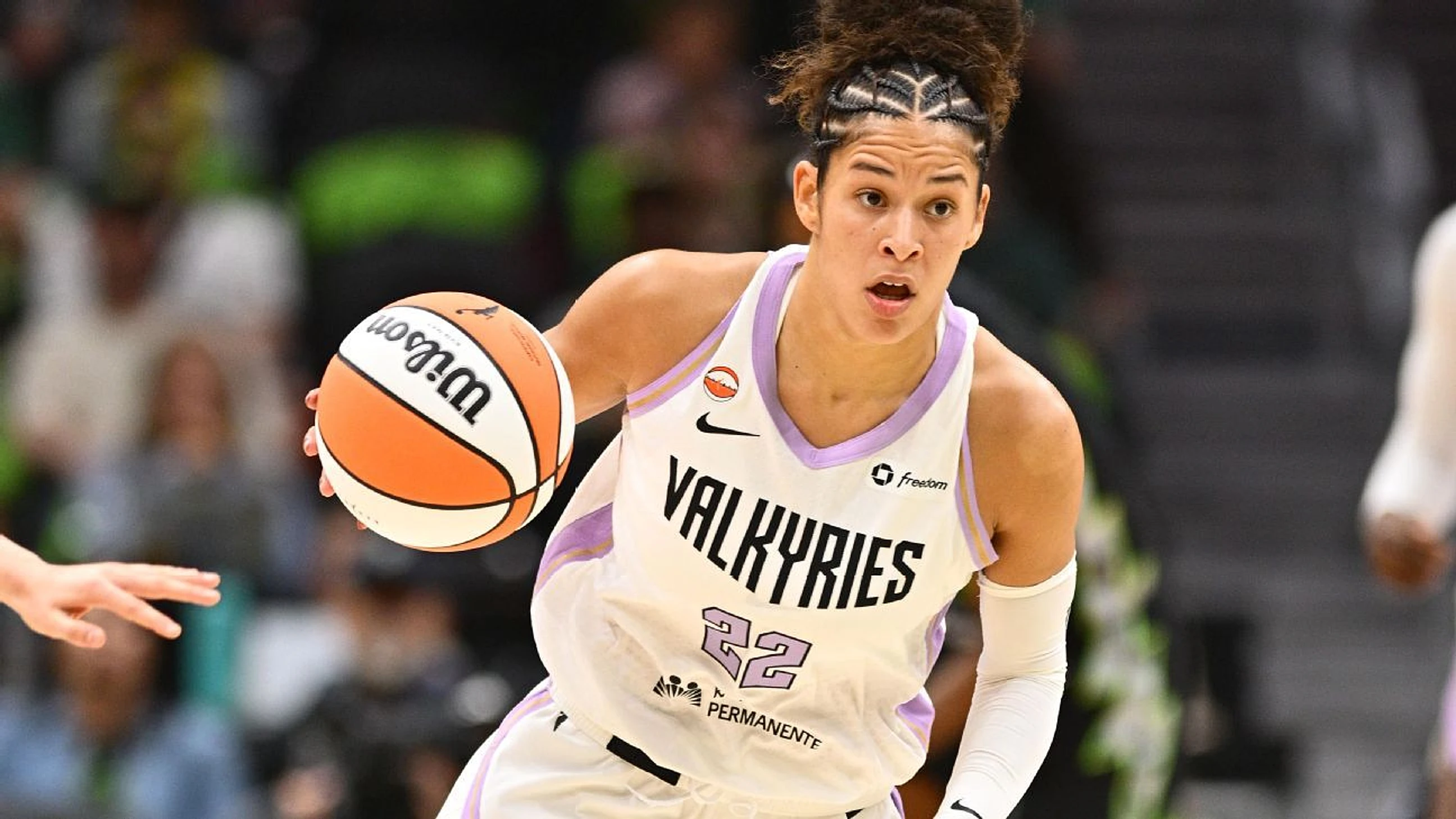 WNBA Power Rankings: Unbeaten Liberty, Valkyries o...