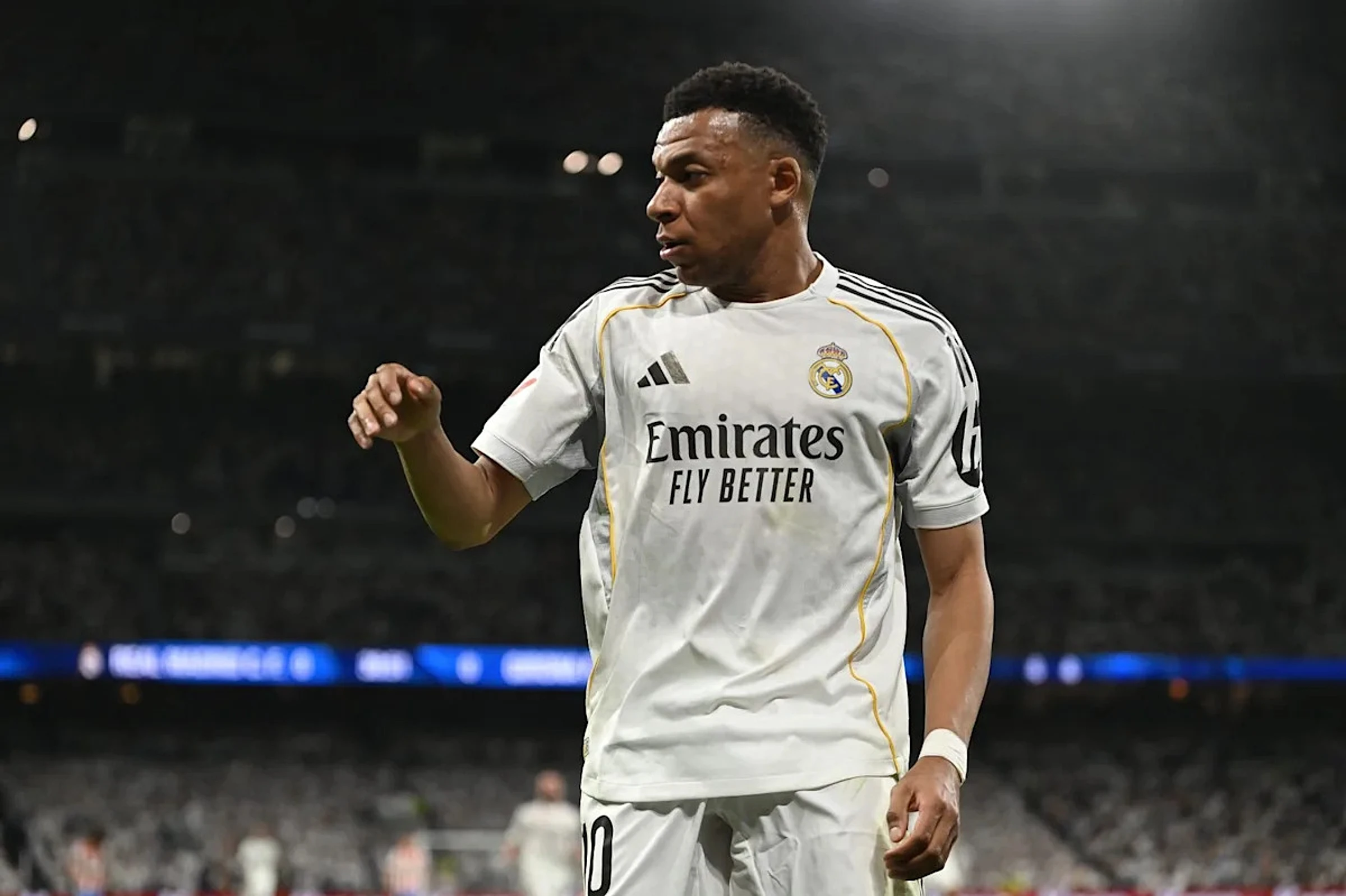 Real Madrid insiders starting to question megastar’s signing by Florentino Perez – report
