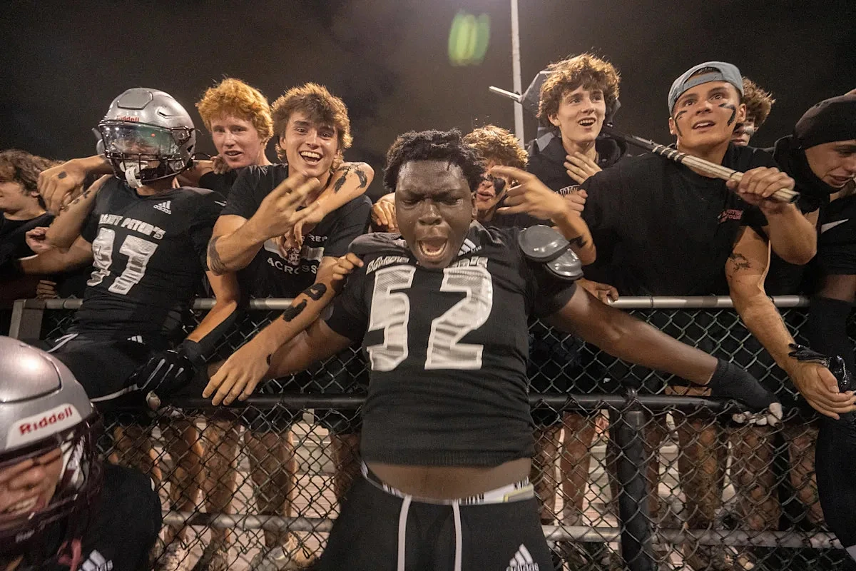 Oluwasemilore Olubobola, 5-star offensive tackle, commits to Notre Dame