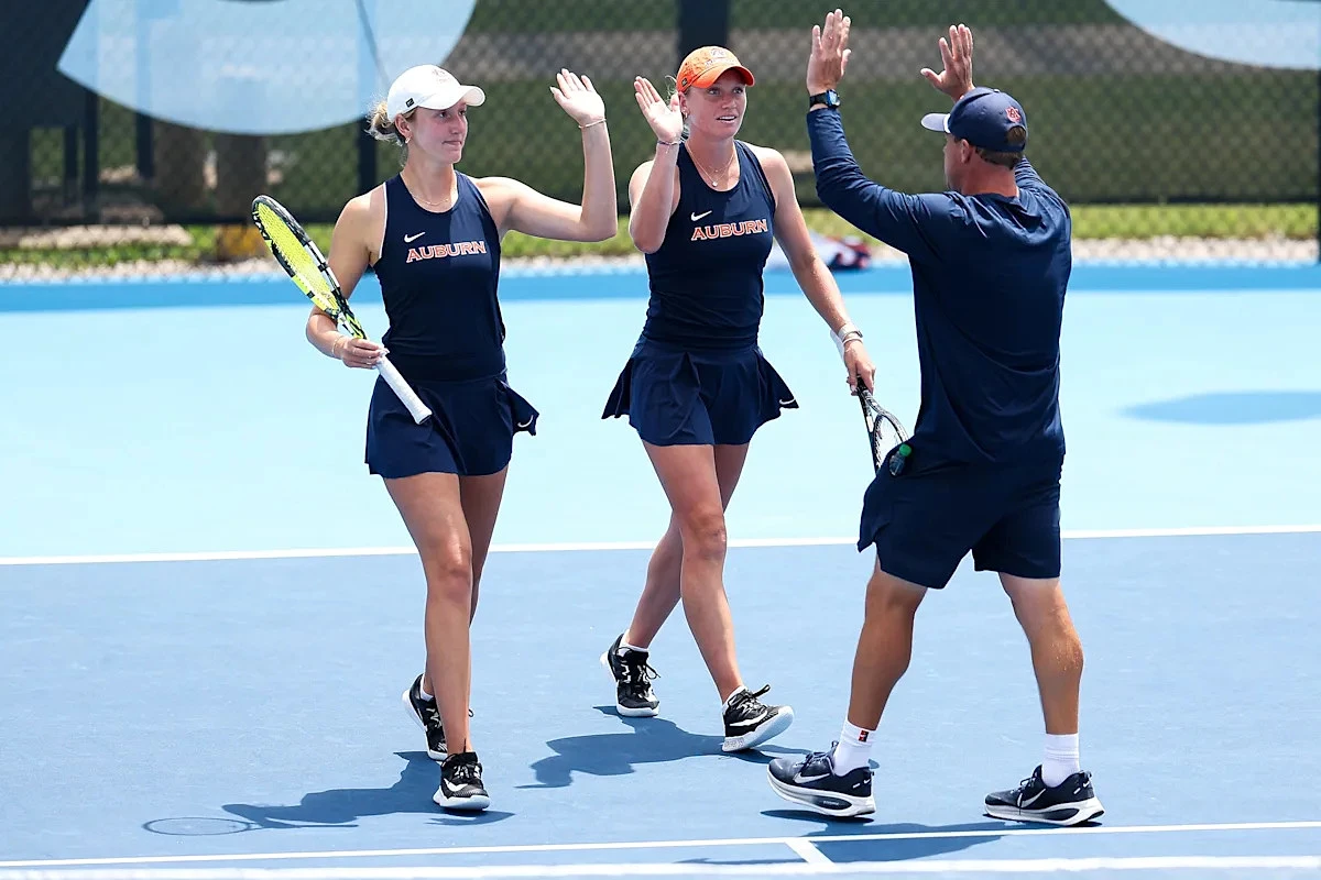 Auburn women's tennis set to play LSU in the Elite 8