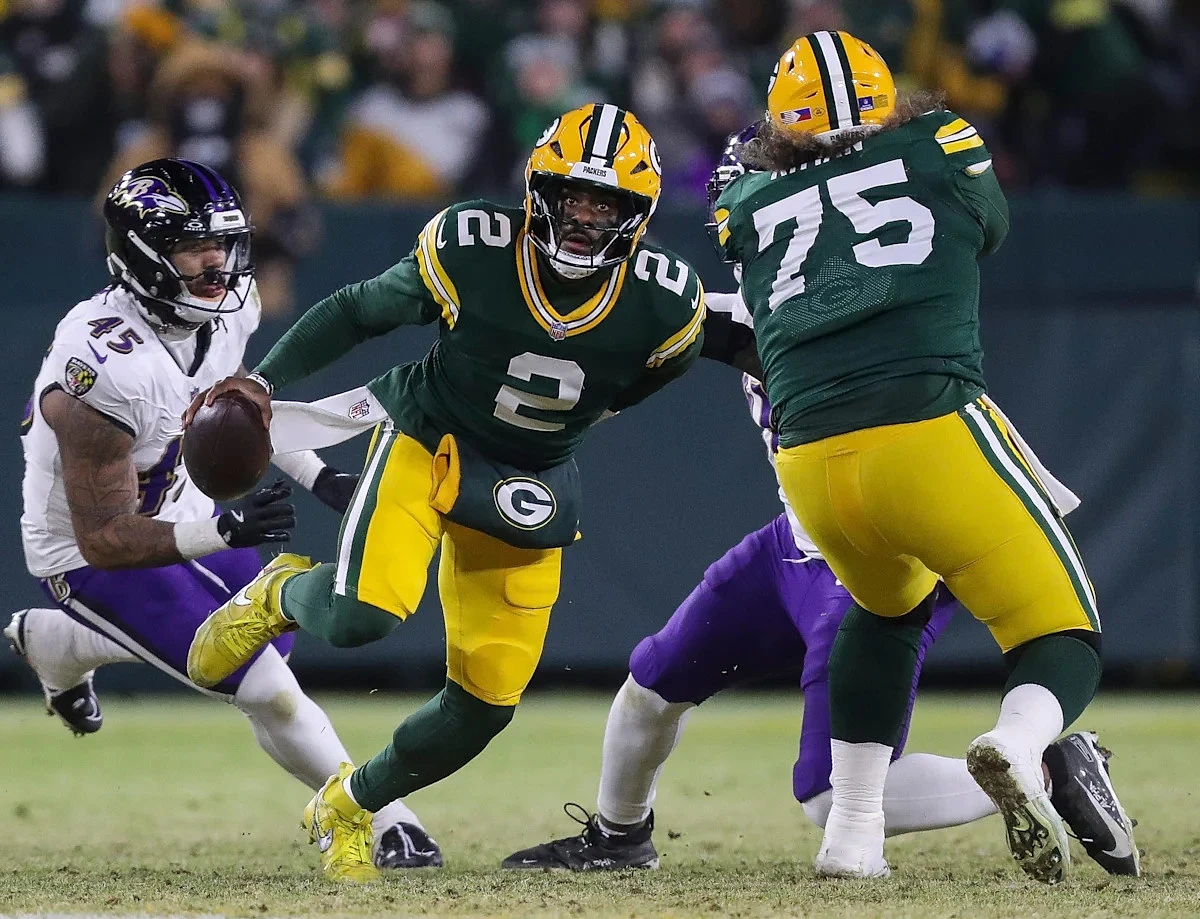 Dolphins coaches spill tea on Malik Willis: 'Can spin the ball.'