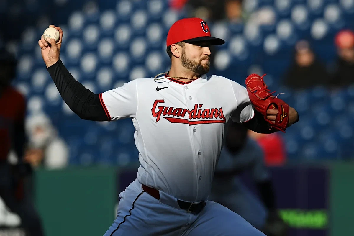 Guardians lineup today, live score updates vs. Angels