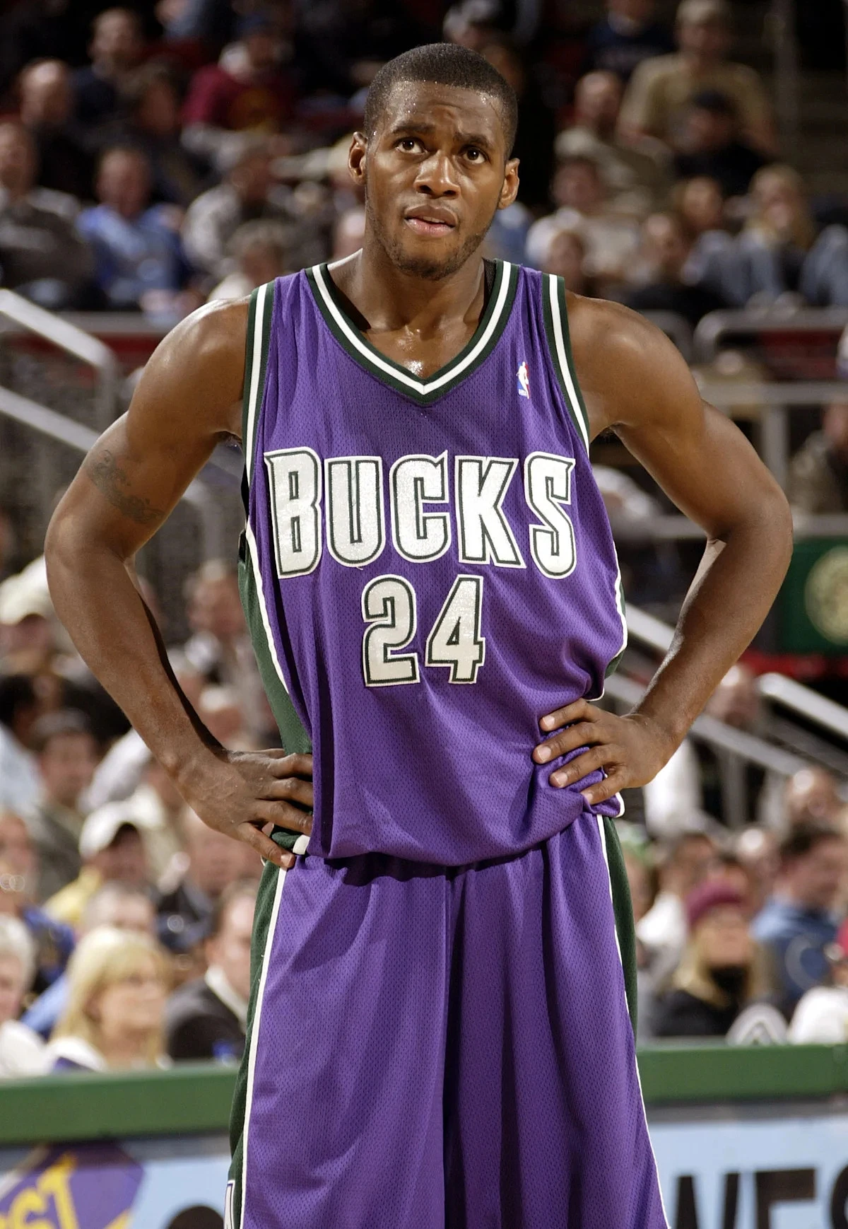 Ex-Bucks player Desmond Mason arrested in Oklahoma City for theft