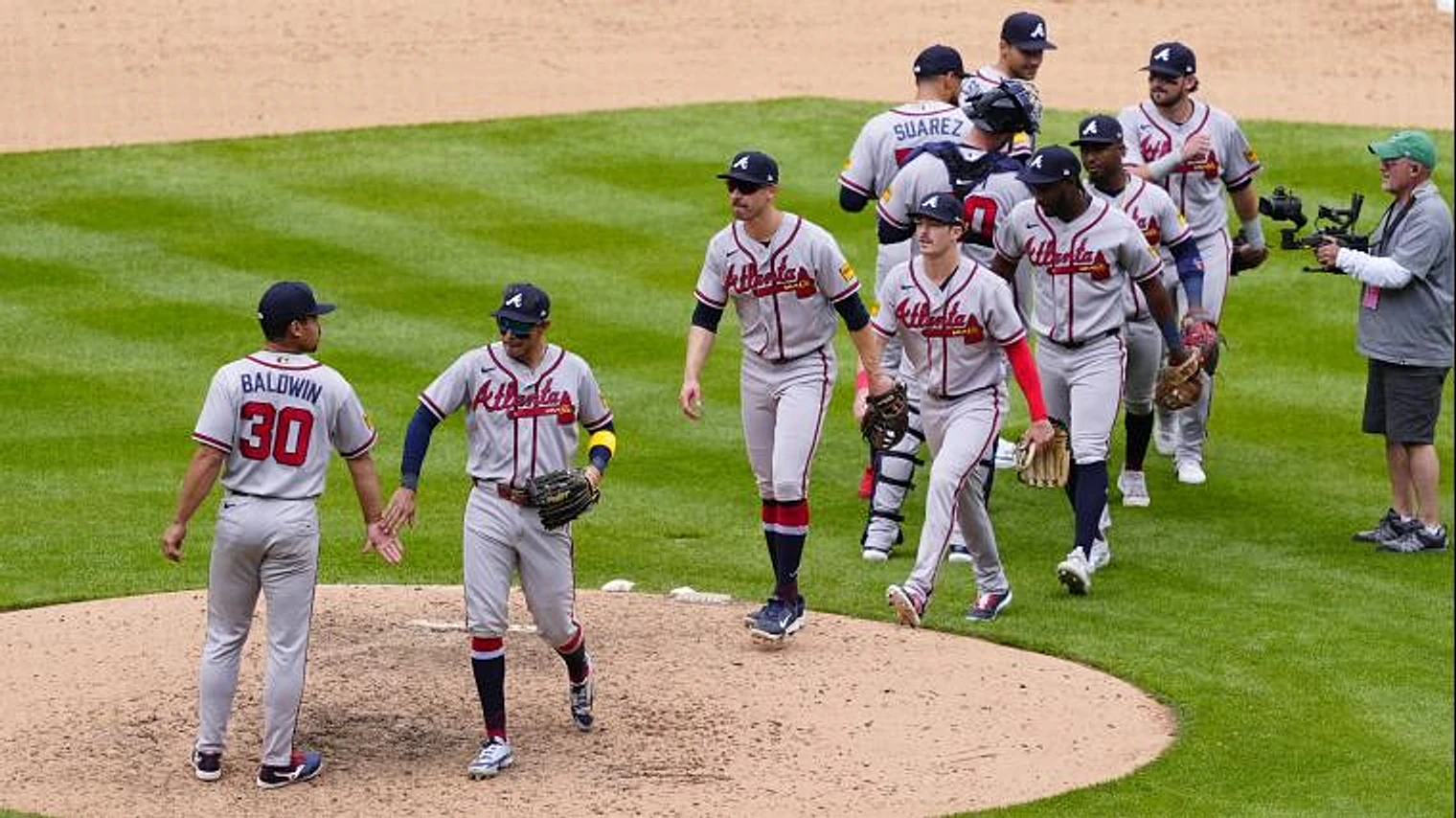 Braves-Astros trade pitch sends $115M Silver Slugger to Atlanta to build MLB's scariest lineup