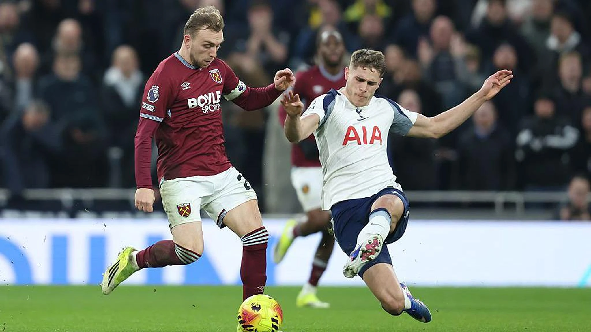 'Relegation fight on a knife edge' for Tottenham and West Ham