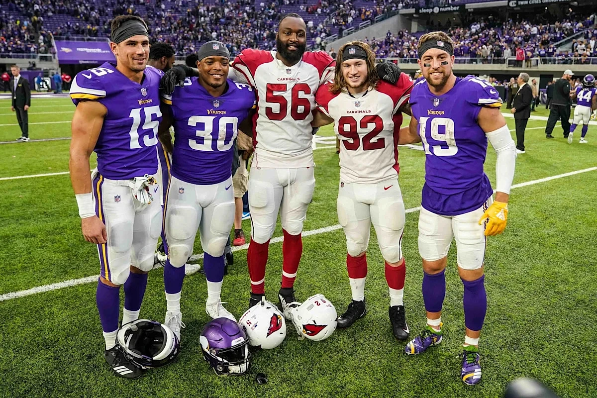 2 Minnesota Natives Belong in the Vikings Ring of Honor