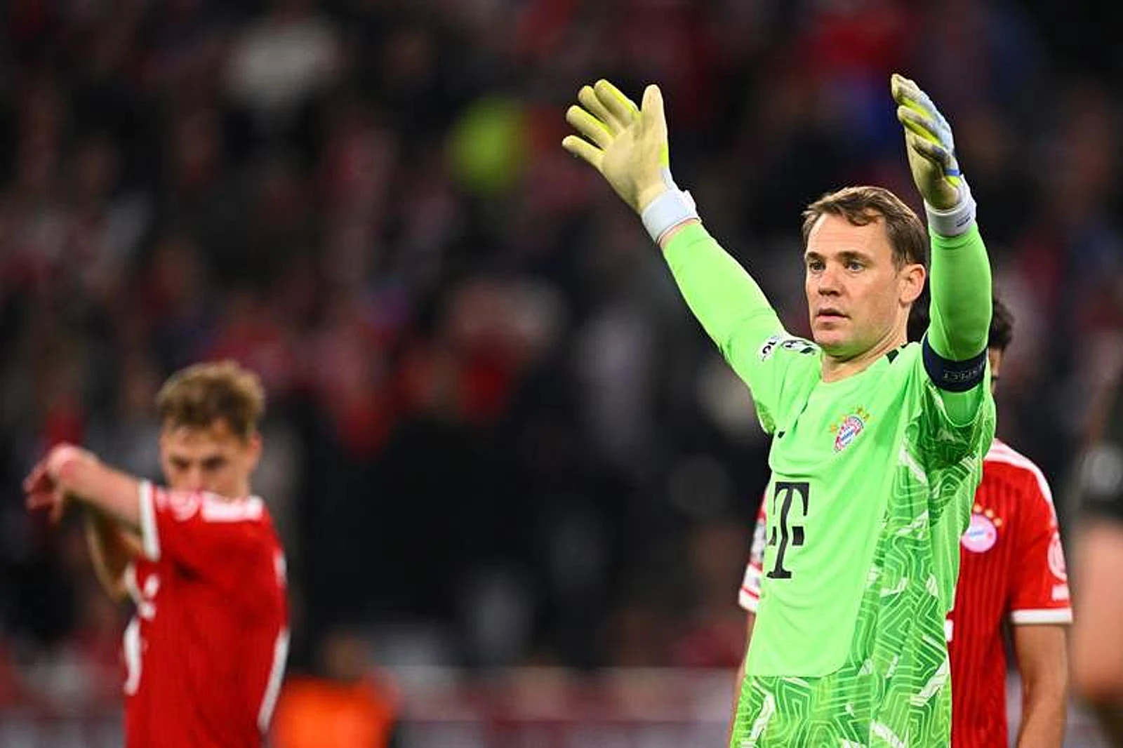 Report: Goalkeeper Neuer agrees on new contract with Bayern Munich