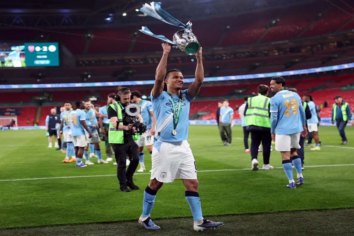 Pep Guardiola wants a reliable defender to remain at Manchester City after this season