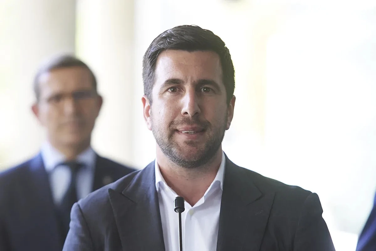 Who is possible Real Madrid presidential candidate Enrique Riquelme?