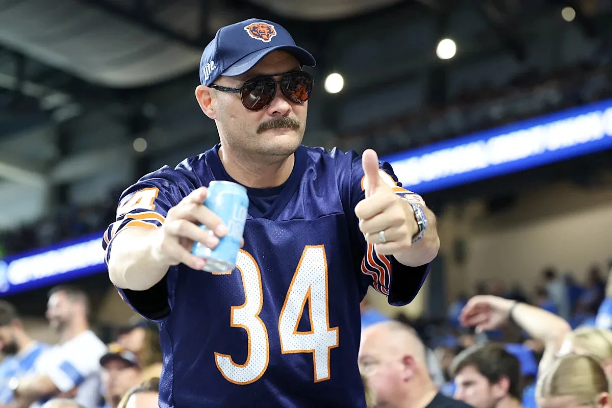 The Bear’s Den, May 13, 2026