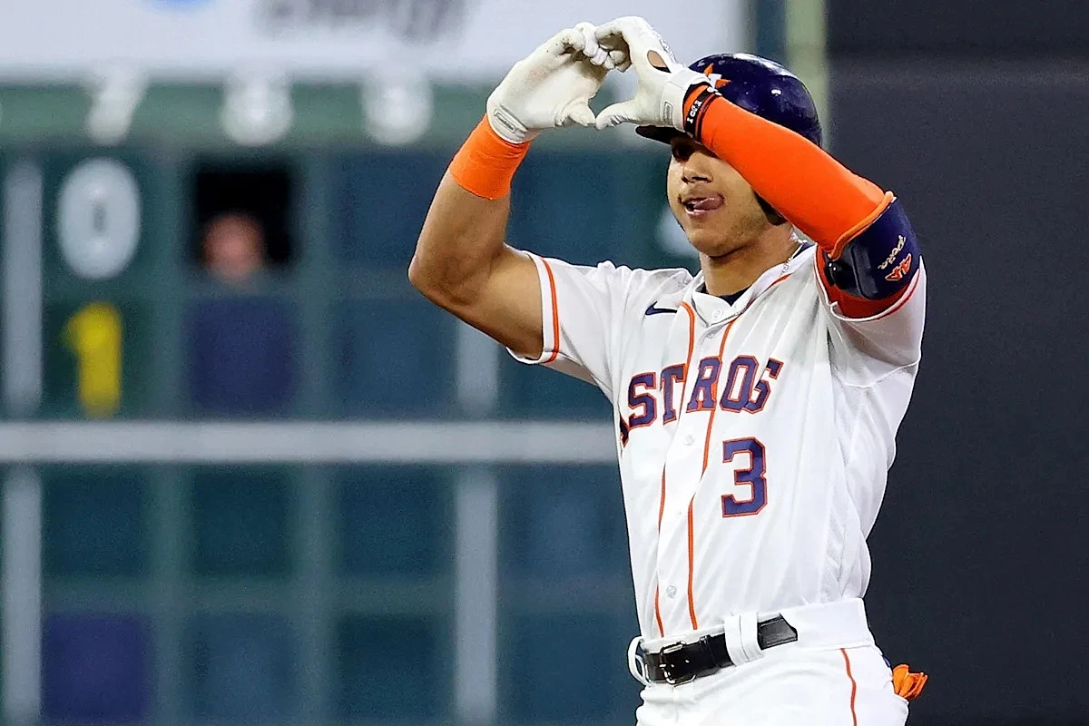 Astros’ Jeremy Peña doubles, reaches base three times in rehab game with Hooks