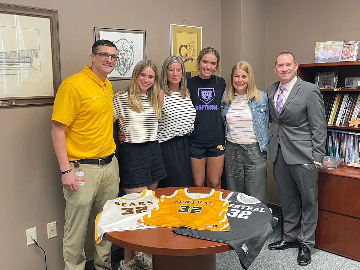 Maddy Shirley becomes first in Central basketball history to have jersey retired