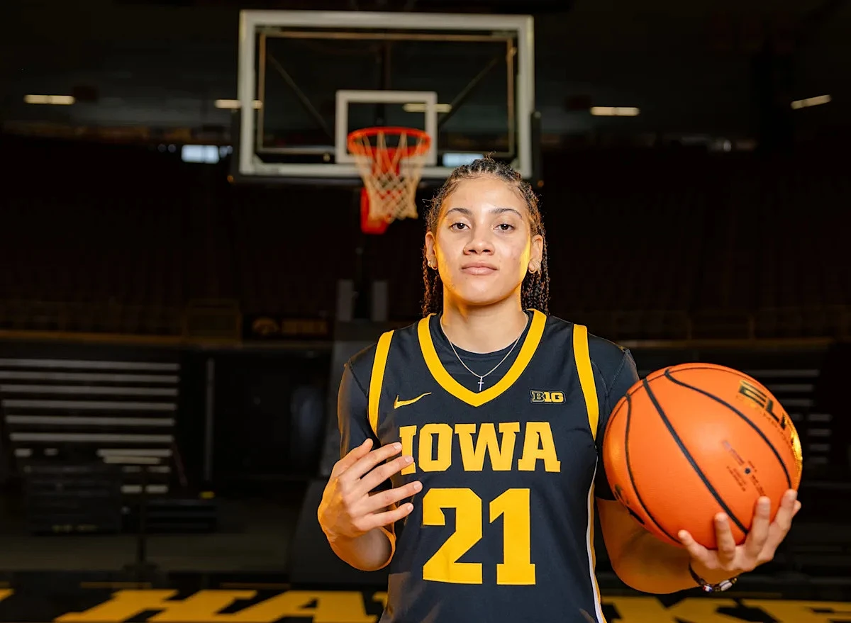 Former Iowa women's basketball guard picks transfer portal spot