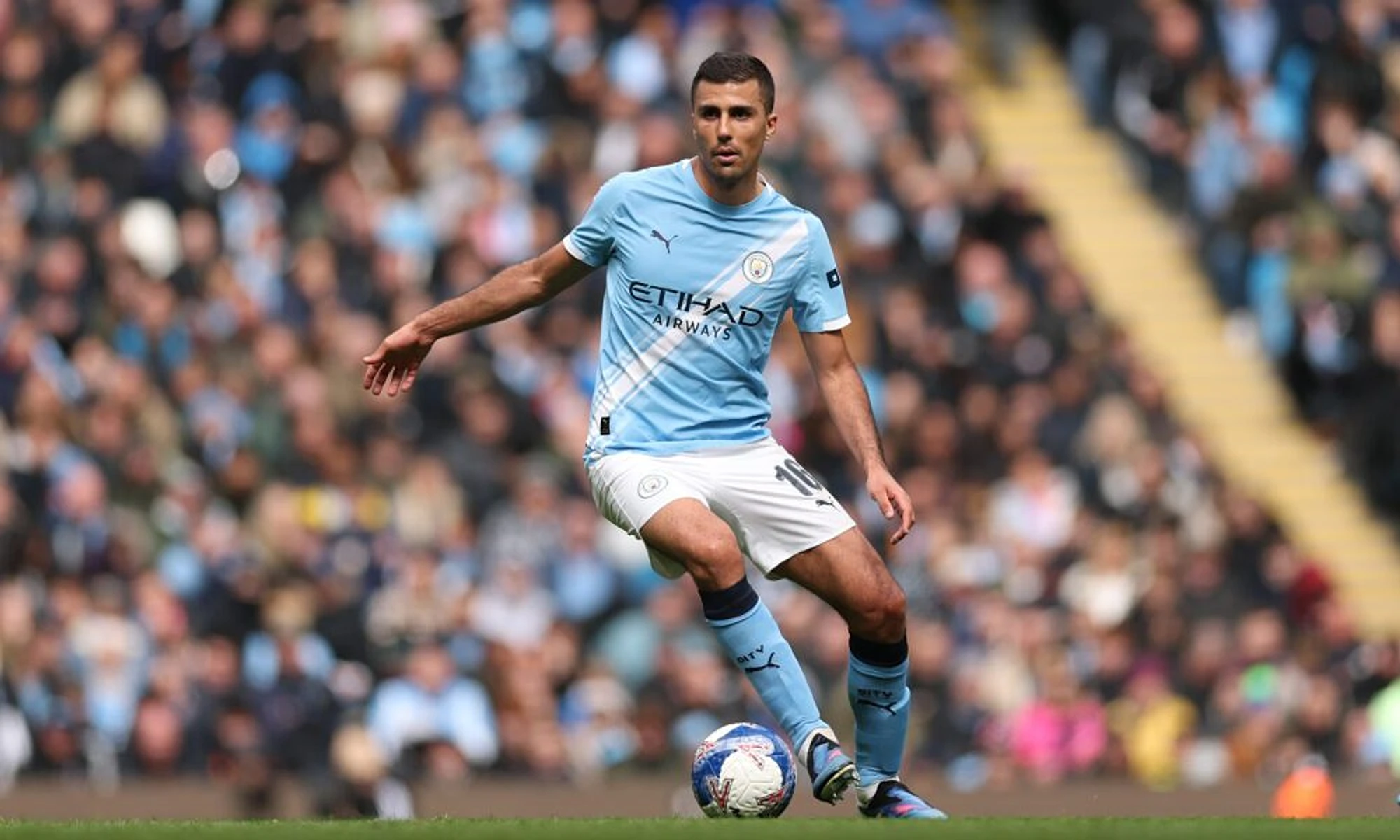 Manchester City now nearing contract renewal for Rodri to fend off Real Madrid interest