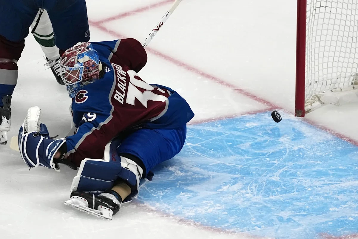 Avalanche’s closeout bid jolted as Blackwood pulled after 3 first-period goals