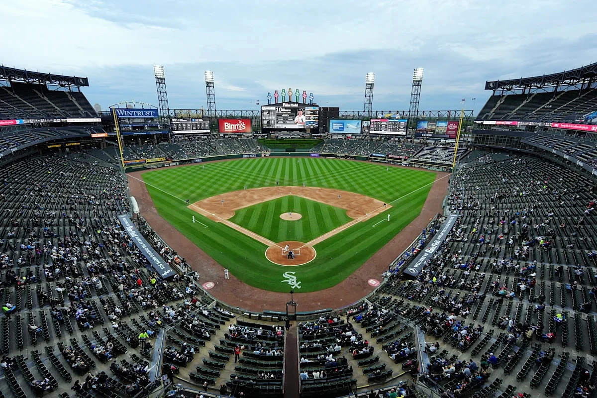 Fan hospitalized after falling into bullpen at Rate Field during White Sox's win over Royals