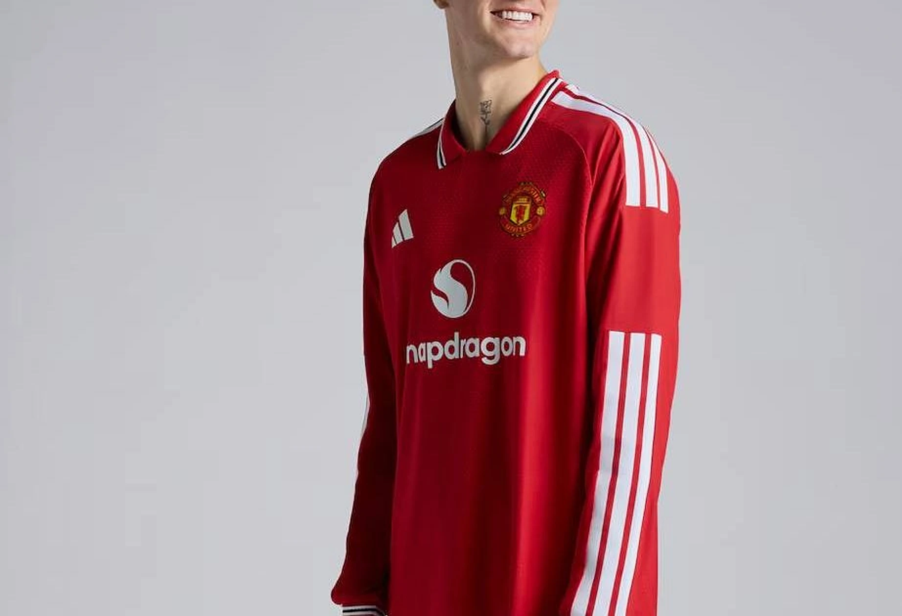 Manchester United release retro-styled 2026/27 home shirt with classic red polo collar