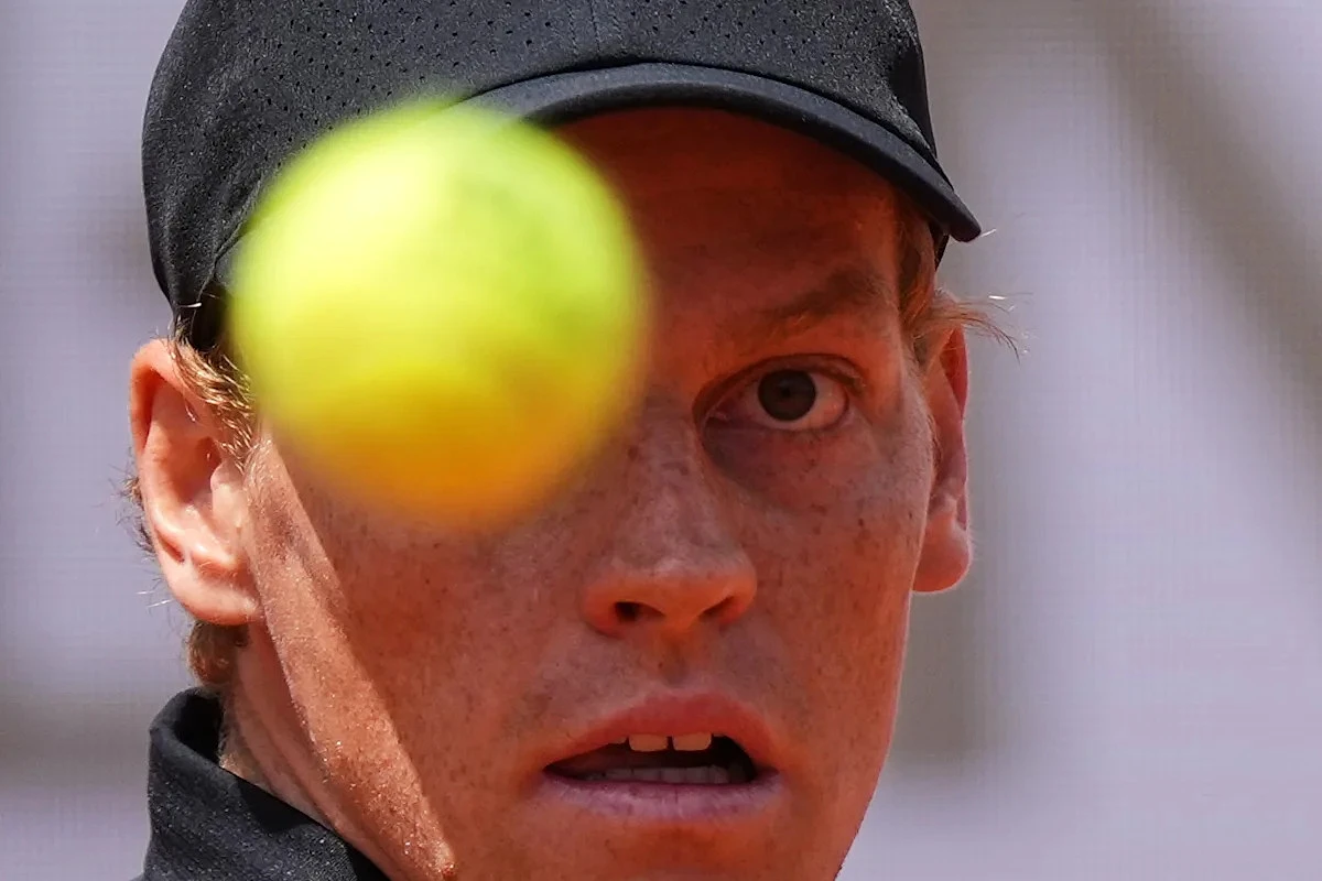 Sinner breaks Djokovic's record with 32nd straight Masters win to reach Italian Open semifinals