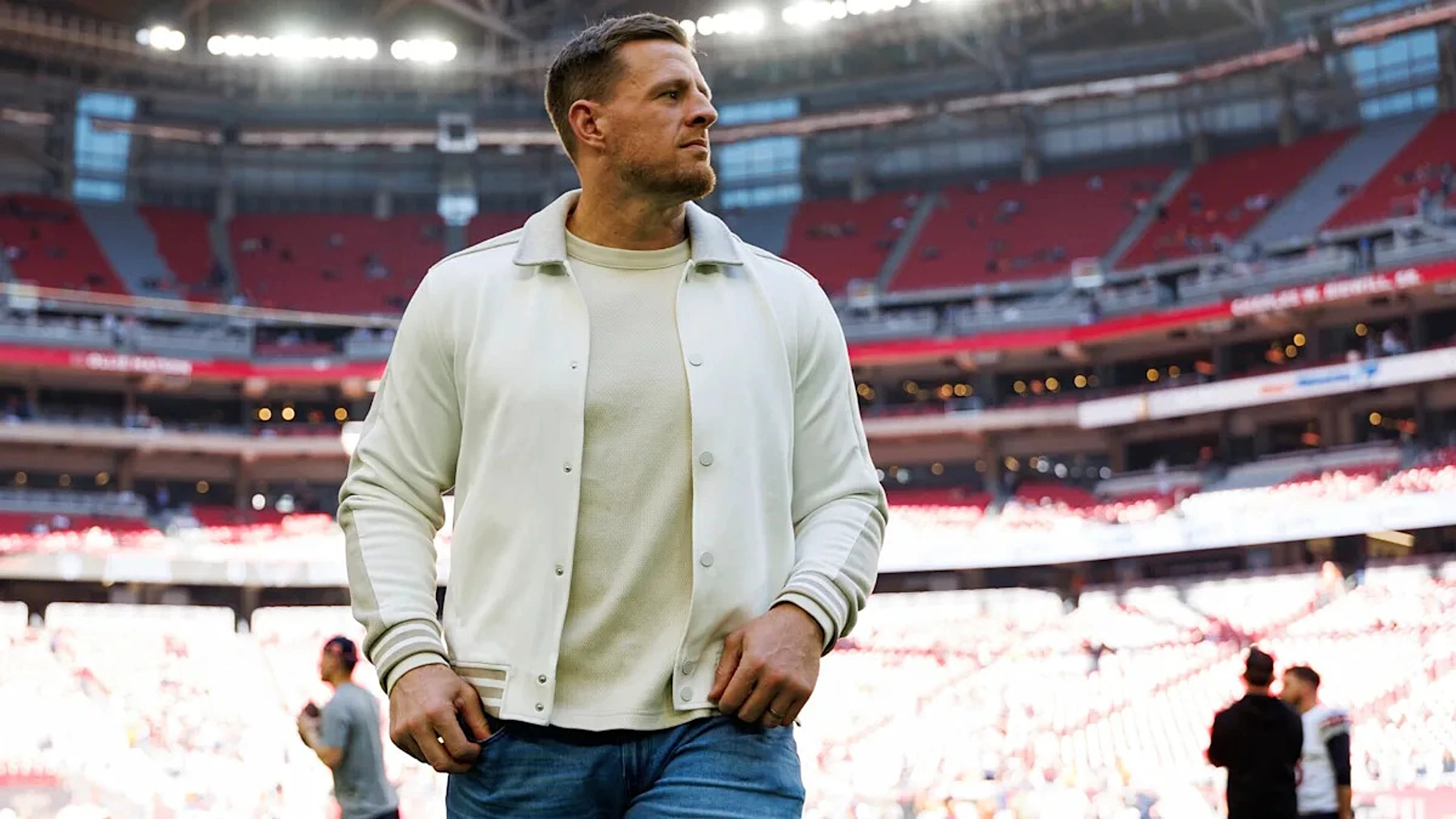 J.J. Watt: International games have become a "traveling circus"