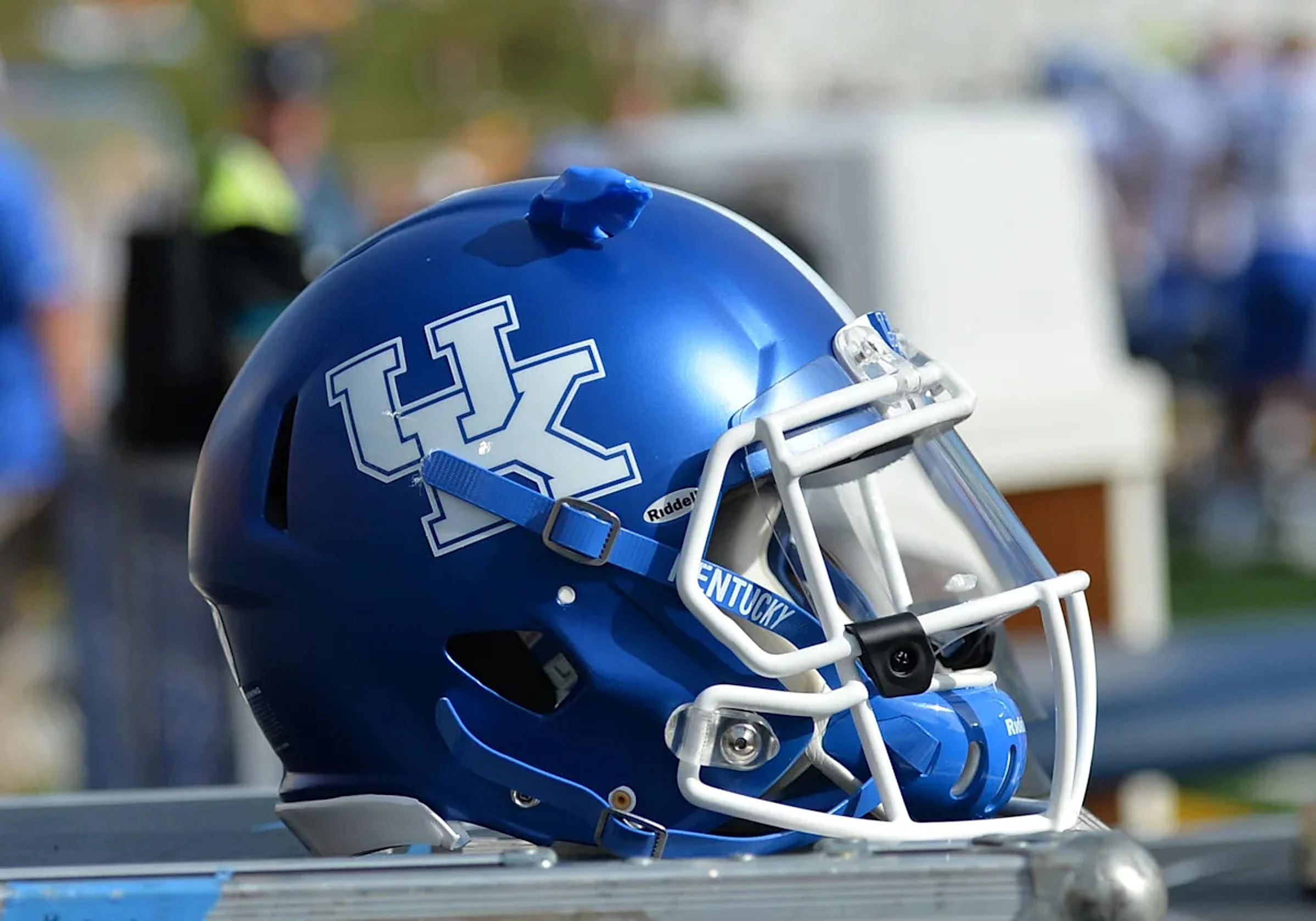 A Kentucky football target chooses Michigan over the Wildcats