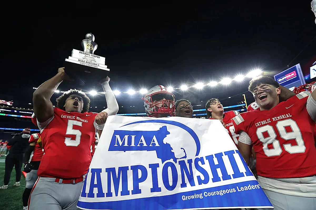 Is football the next sport to add a Super 8 tournament? MIAA vote suggests yes