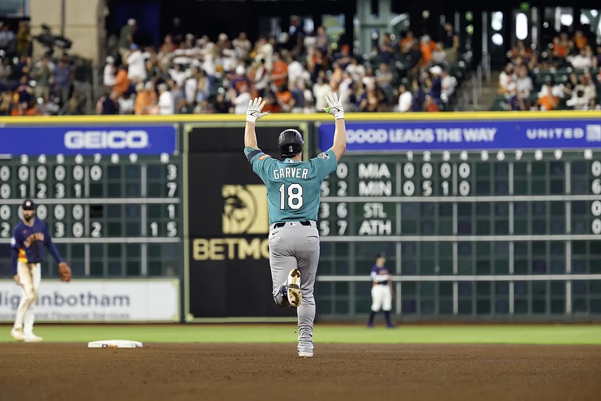 Mitch Garver steps up for the injured Cal Raleigh in 8-3 Mariners win