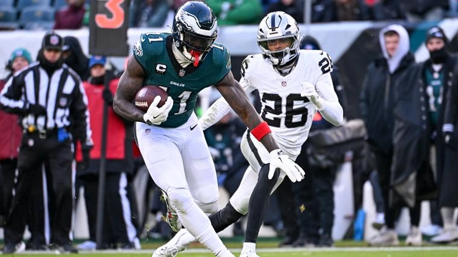 Eagles Insider Outlines Possibility Of Another Team Swiping A.J. Brown Before Patriots