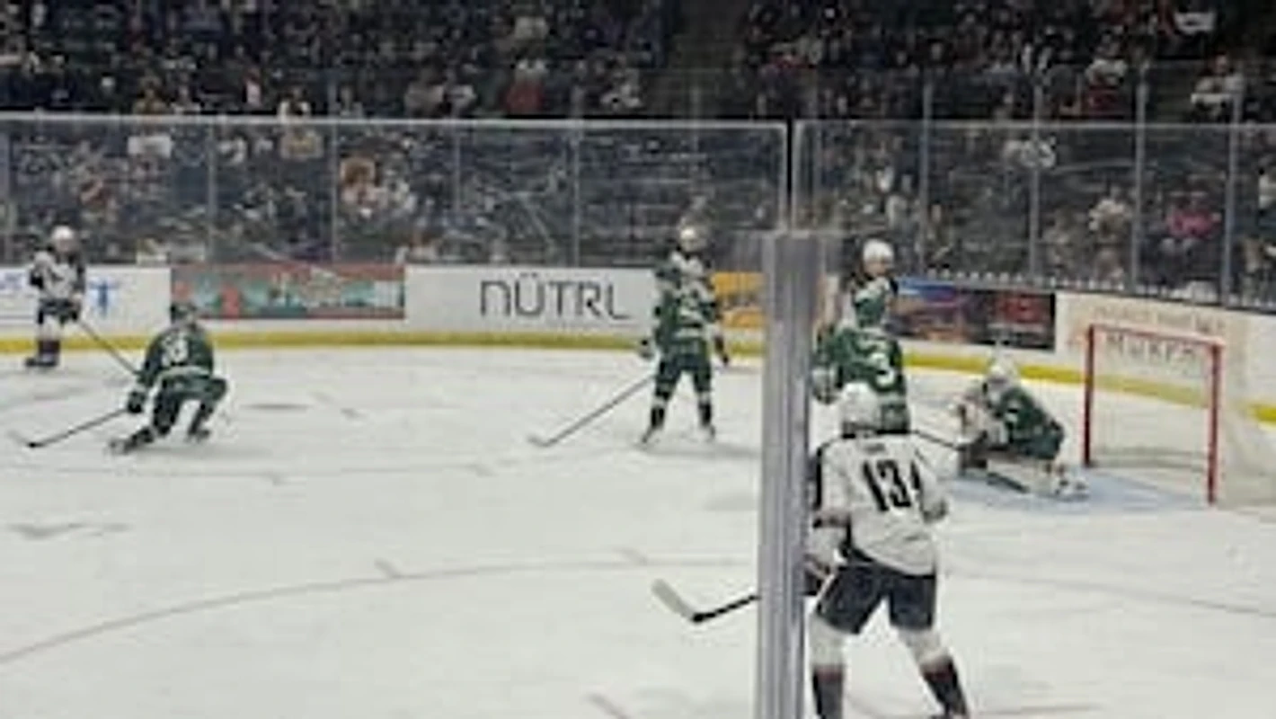 Everett Silvertips one win from historic Memorial Cup berth