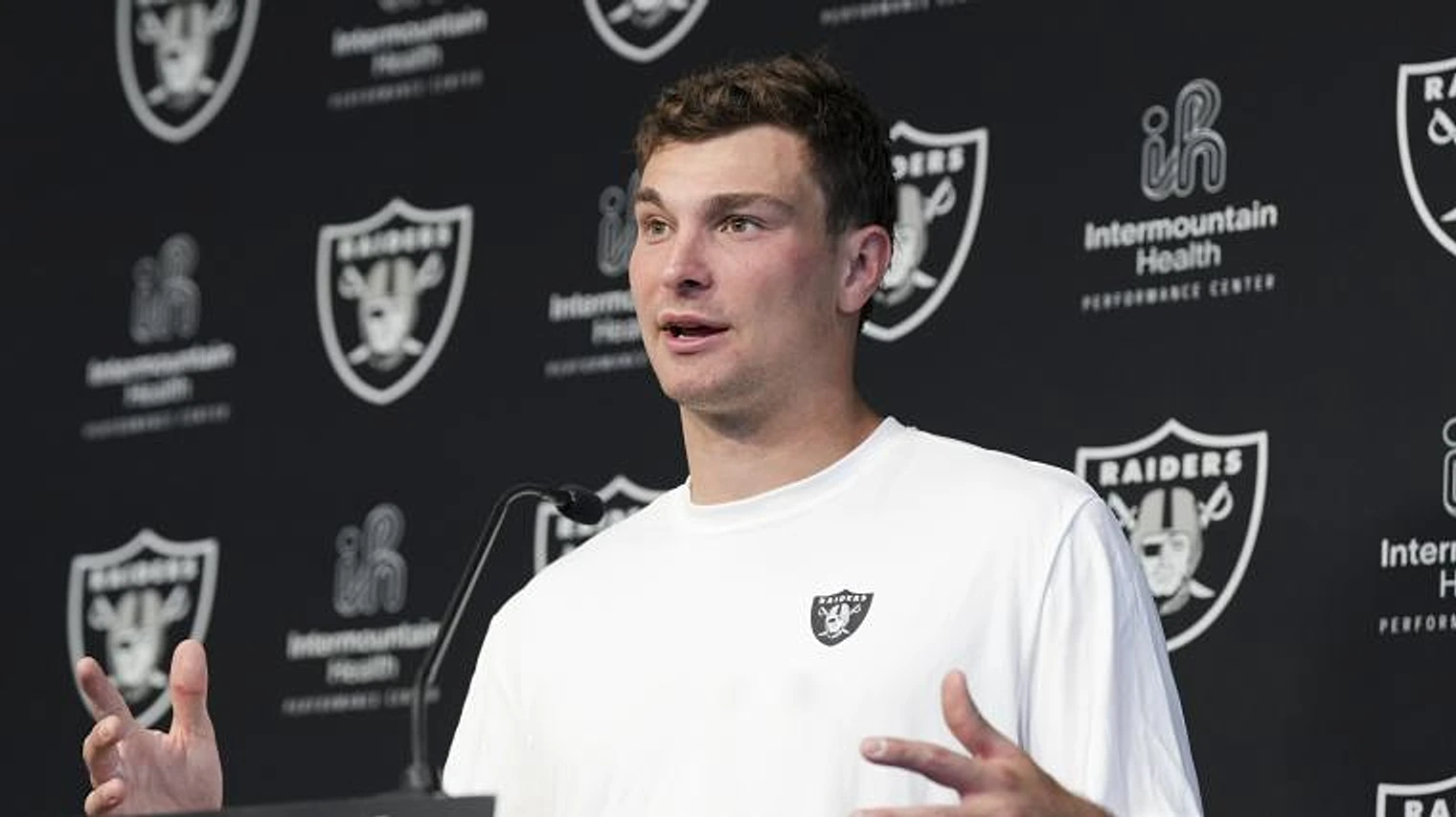 Las Vegas Raiders schedule gives Fernando Mendoza his first reality check